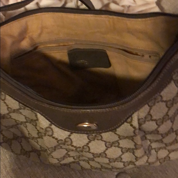 GUCCI VINTAGE MONOGRAM HANDBAG!! Rounded bottom - Picture 5 of 8